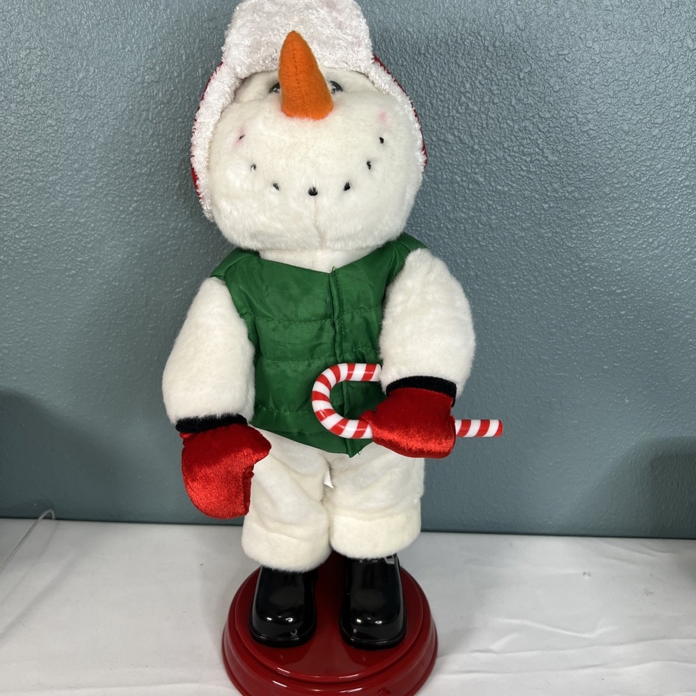Gemmy Animated Snowman Dances Sings Shake Your Groove Thing Works But Won't Spin